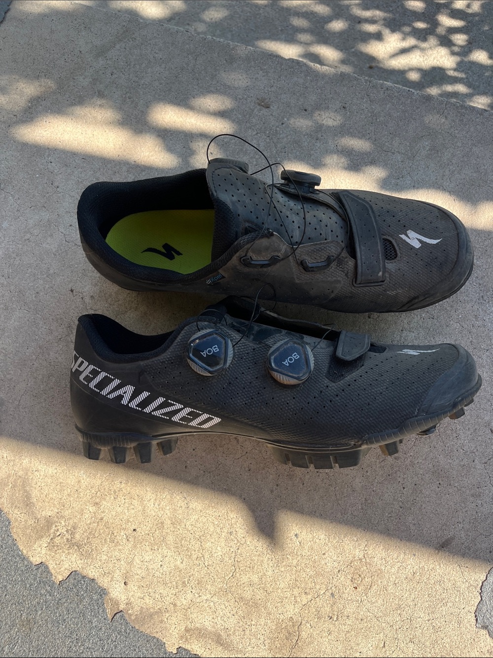 Specialized Kids Black Cycling Sneakers with BOA Dials